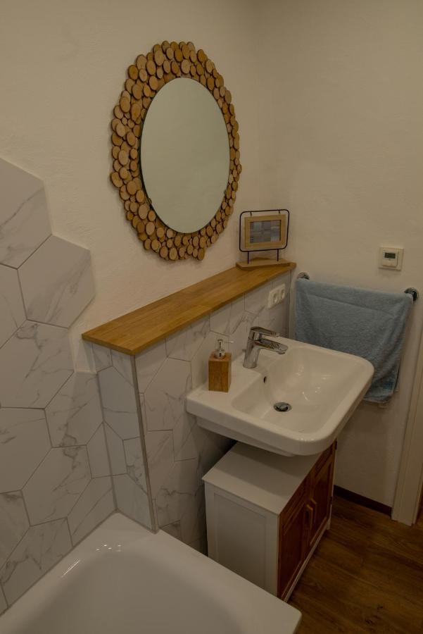 Zentrale Ferienwohnung In Hameln ハーメルン エクステリア 写真